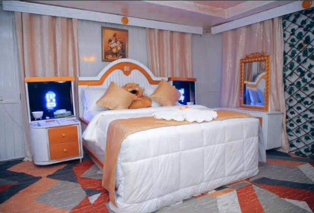 Royal Castle suite